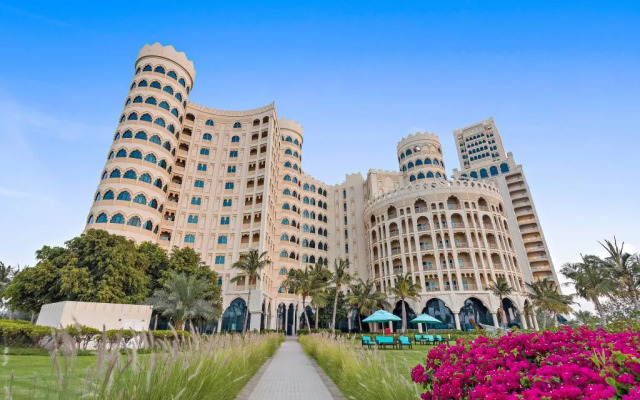 Al Hamra Residences Hotel Apartment