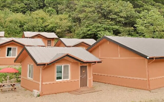 Jeongseon Dahyang Sanbang Pension