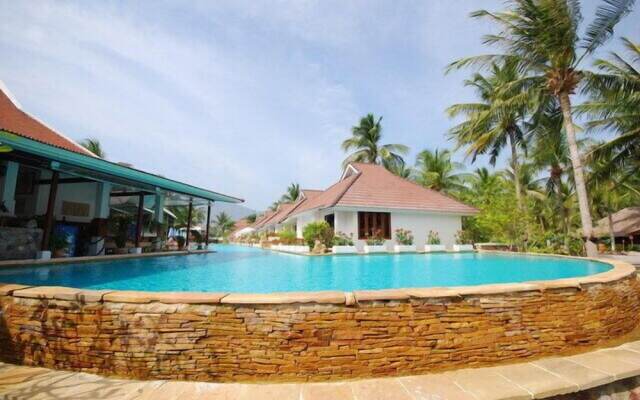 Privacy Beach Resort and Spa