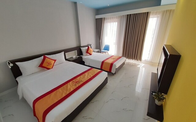 The Six Hotel