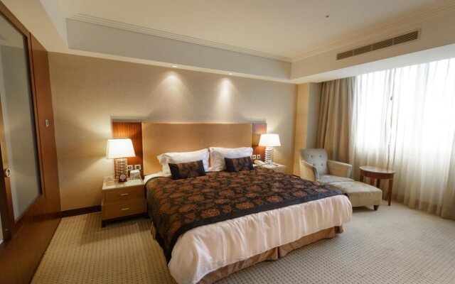 Jen Dow International Hotel