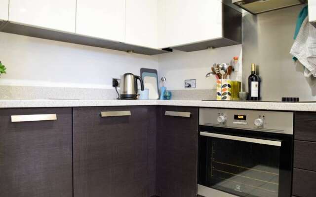 Colourful 1 Bedroom Flat in Haggerston