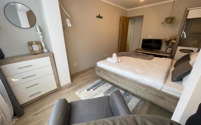 Hygge place to stay - self check in nonstop 24h-wifi