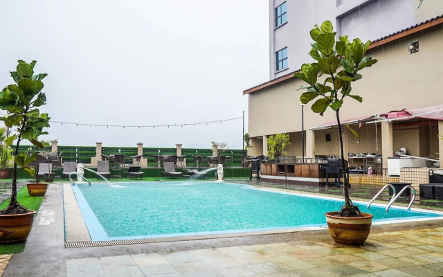 OYO 首都O 89508四季瑞丽酒店(Capital O 89508 Four Seasons Ruili Hotel)