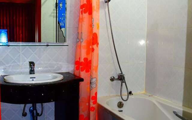 Vanne Hotel