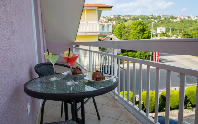 Lavish Apartment in Imotski near Blue Lake