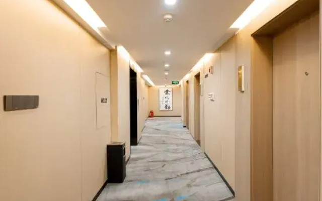 JiHe Hotel (Jiaozuo Railway Station Puji Road)