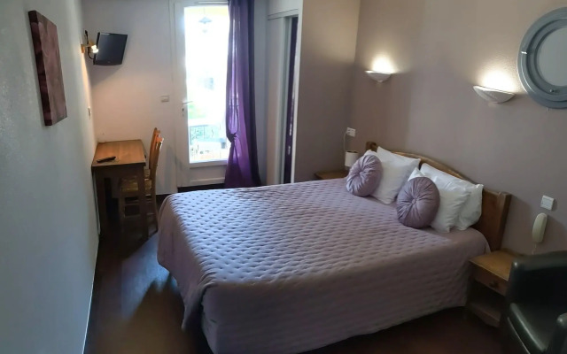 Le Pradet Hotel