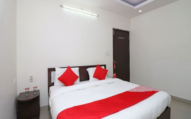 OYO 6137 Hotel Star