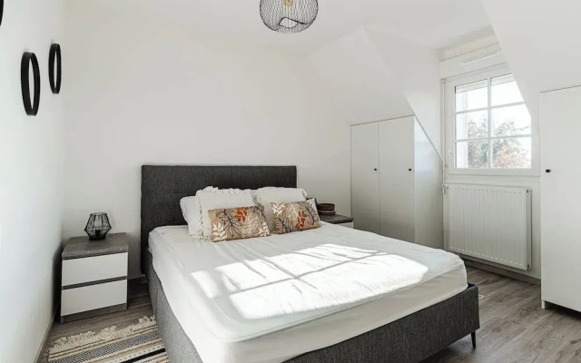 Bright Family Home Near Deauville