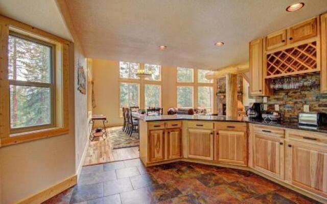 Grand Moose Lodge Home