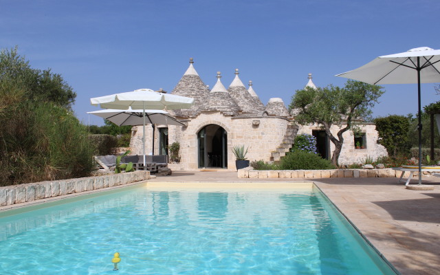 Ostuni Trullo Fiabesco con Piscina