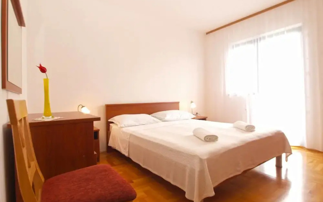 Apartment 1595