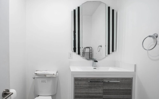 Walefield by Avantstay Mid-wilshire Home + Pool