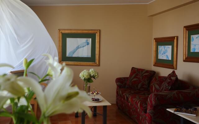 Suites del Bosque Hotel