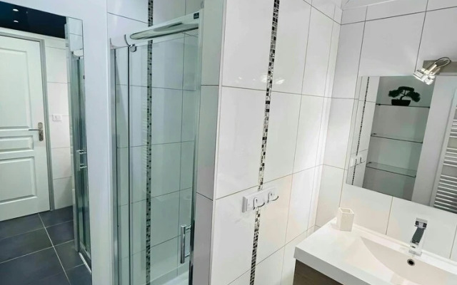 L Etape Prestige Hyper-centre Calme