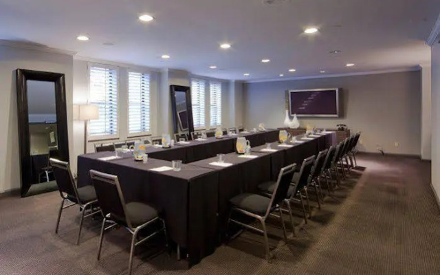 The Court - A St Giles Hotel