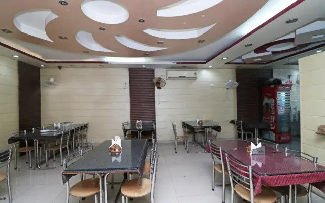 Punjab Regency By OYO Rooms