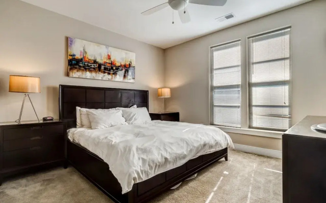 Global Luxury Suites in Sterling