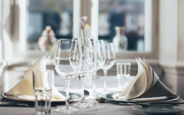 BEST WESTERN Jorgensens Hotel