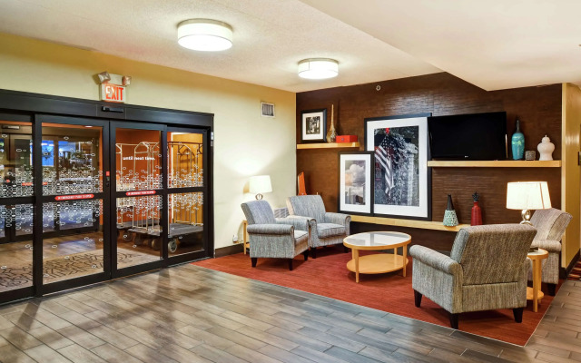 Hampton Inn Louisville-Airport