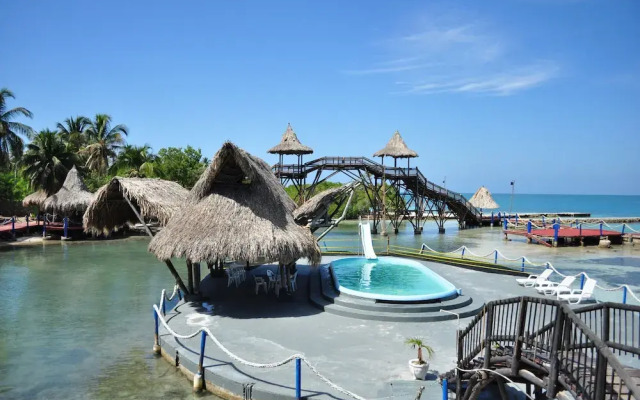 Mucura Club Hotel