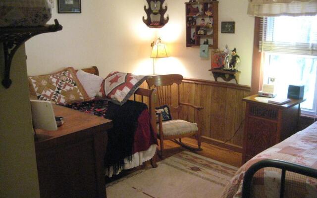 Wolf Creek Farm B&B and Motorcycle Manor at Wolf Creek Farm