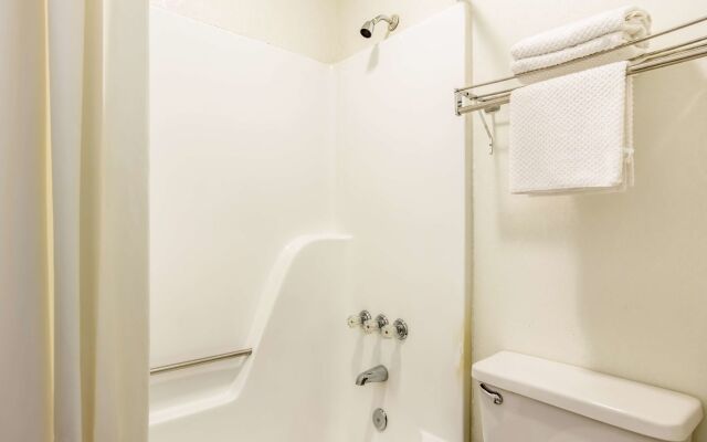Motel 6 East Ridge #4423