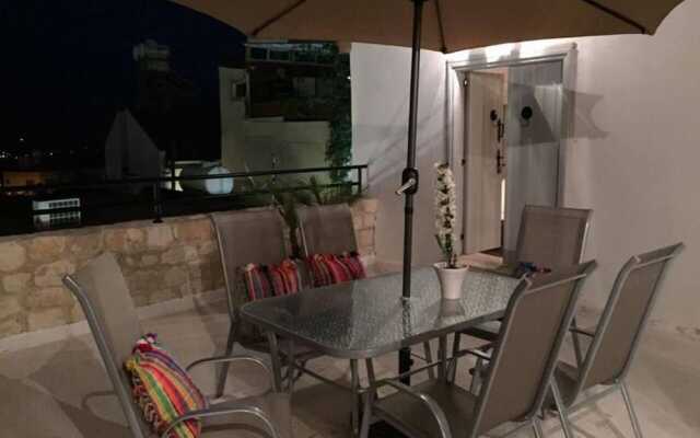 Immaculate 4-bed House in Pissouri