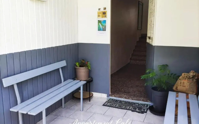Appartement Café - Proche de la plage du Gosier