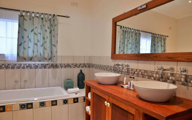 Batonka Guest Lodge