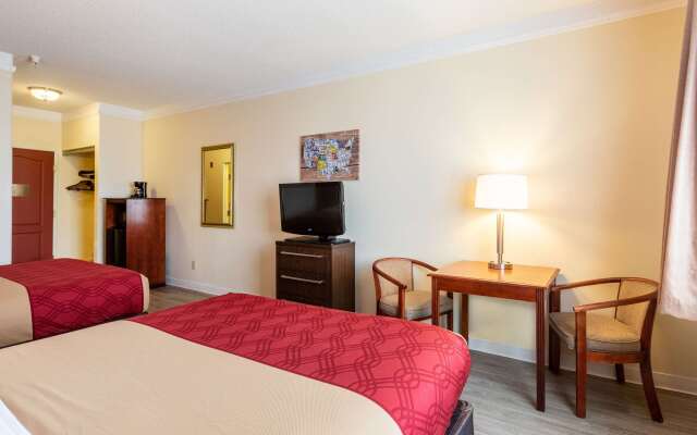 Econo Lodge Inn & Suites Douglasville