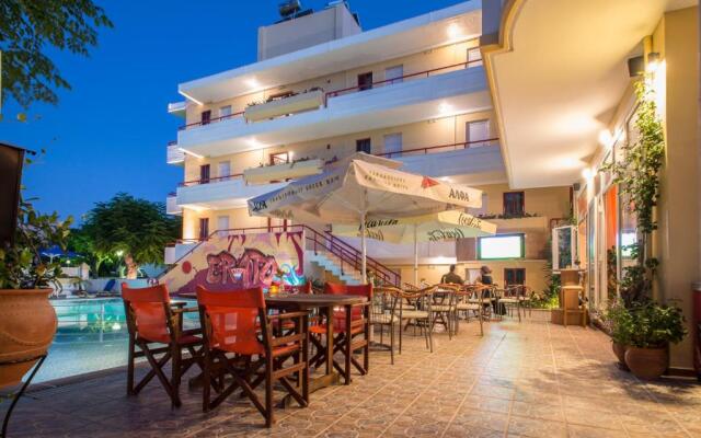 Erato Studios & Apartments