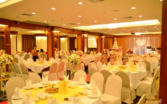 The Color Living Hotel
