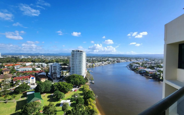 Surfers Hawaiian Apartments