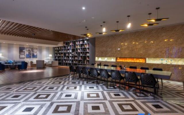 Crystal Orange Hotel· Panjinwenlv International City