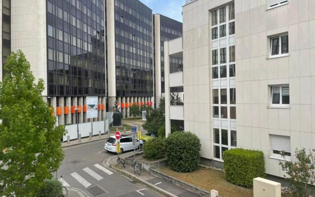 Élégant studio à côté du Parlement