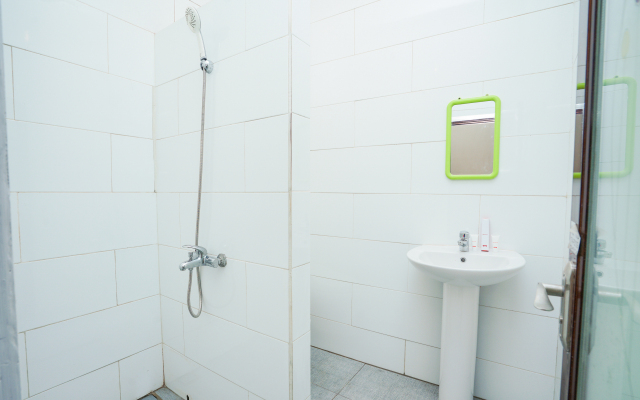 OYO 1239 Mojokerto Classic Homestay