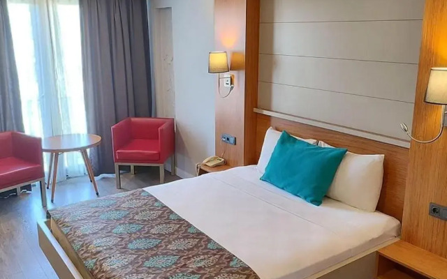May Park Hotel