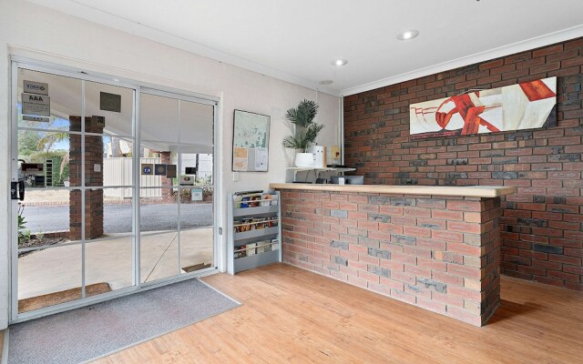 Border Gateway Motel