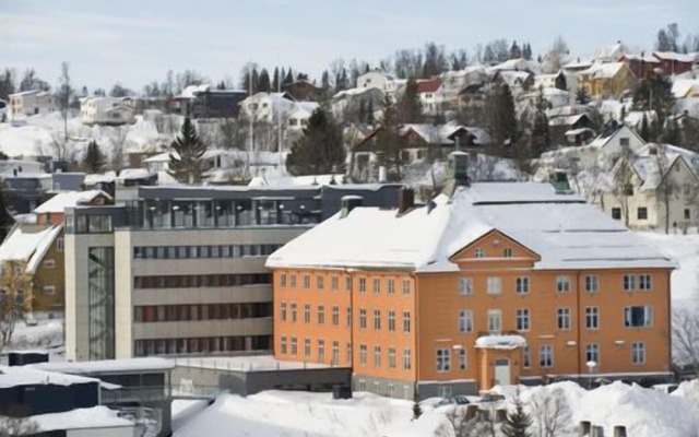 Enter St. Elisabeth Hotel