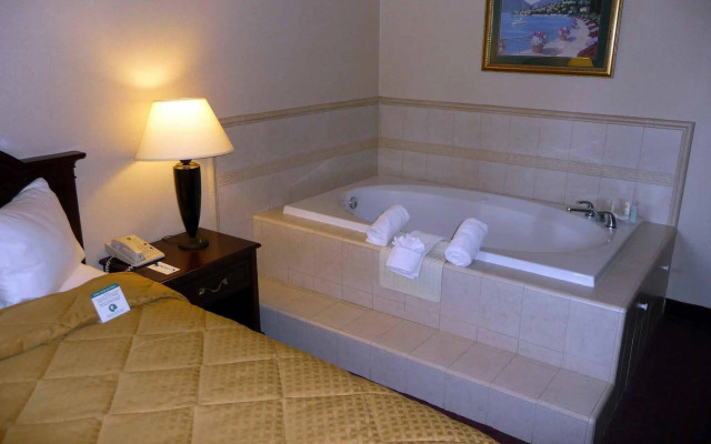 Comfort Inn & Suites Irvine Spectrum