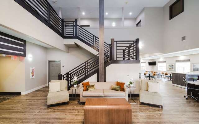 Quality Suites Houston Hobby Airport