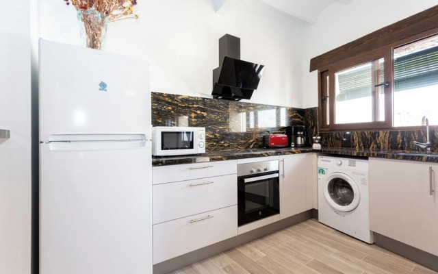 Apartment 4 People in Ground Floor