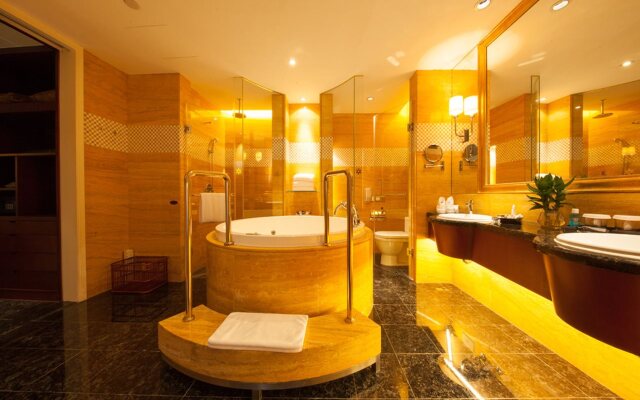 Zhuhai Charming Holiday Hotel