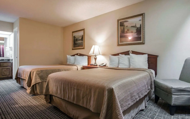 Quality Inn Waynesboro
