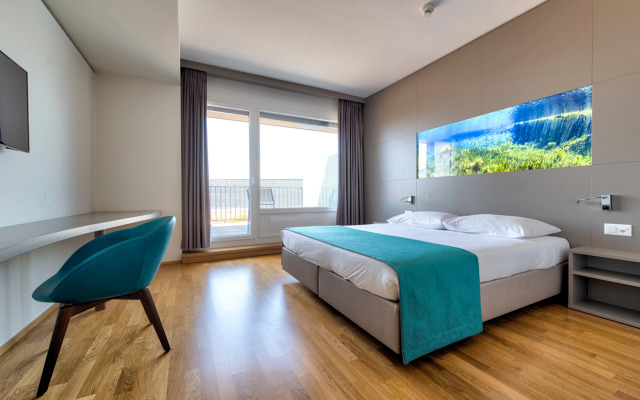 Aquatis Hotel
