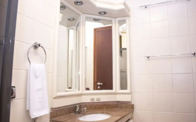 Apto bem localizado no Open Shopping CDS208