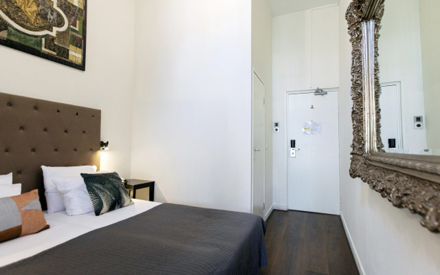 Quentin England Hotel