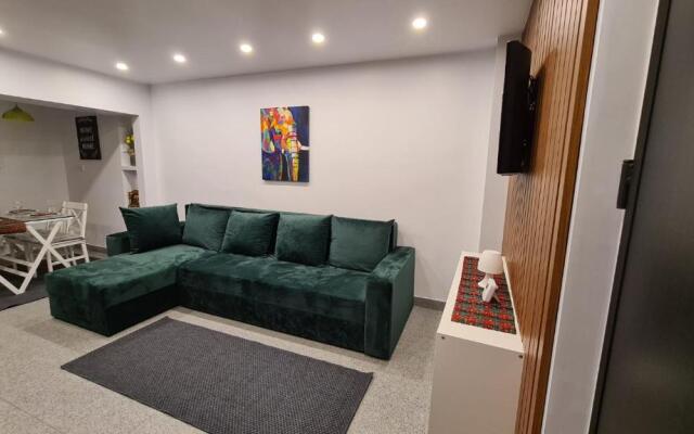 La Fluturi Apartament